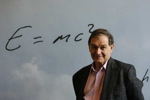 El físico Roger Penrose asegura haber detectado otro universo antes del Big Bang