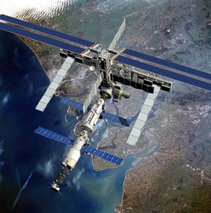 Un científico ruso advierte de que microorganismos amenazan la Estación Espacial