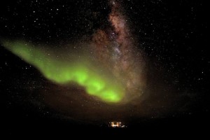Hay espectaculares auroras australes en Antártida