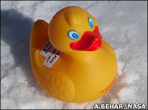 La NASA quiere sus patos de plástico 