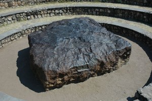 Desentierran Enorme Meteorito en Campo del Cielo