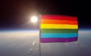 Primer Bandera LGTB llega al Espacio