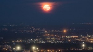 ¿Por qué la súper Luna NO es la favorita de los astrónomos?