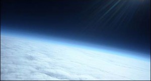 Con US$100 retratan el espacio 