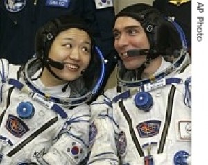 Coreanos en el Espacio!!