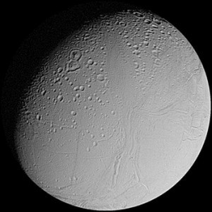 Adentro del corazón del congeladísimo Encelado