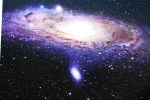 El Campo Magnético del Centro de la Vía Láctea es Inesperadamente Fuerte